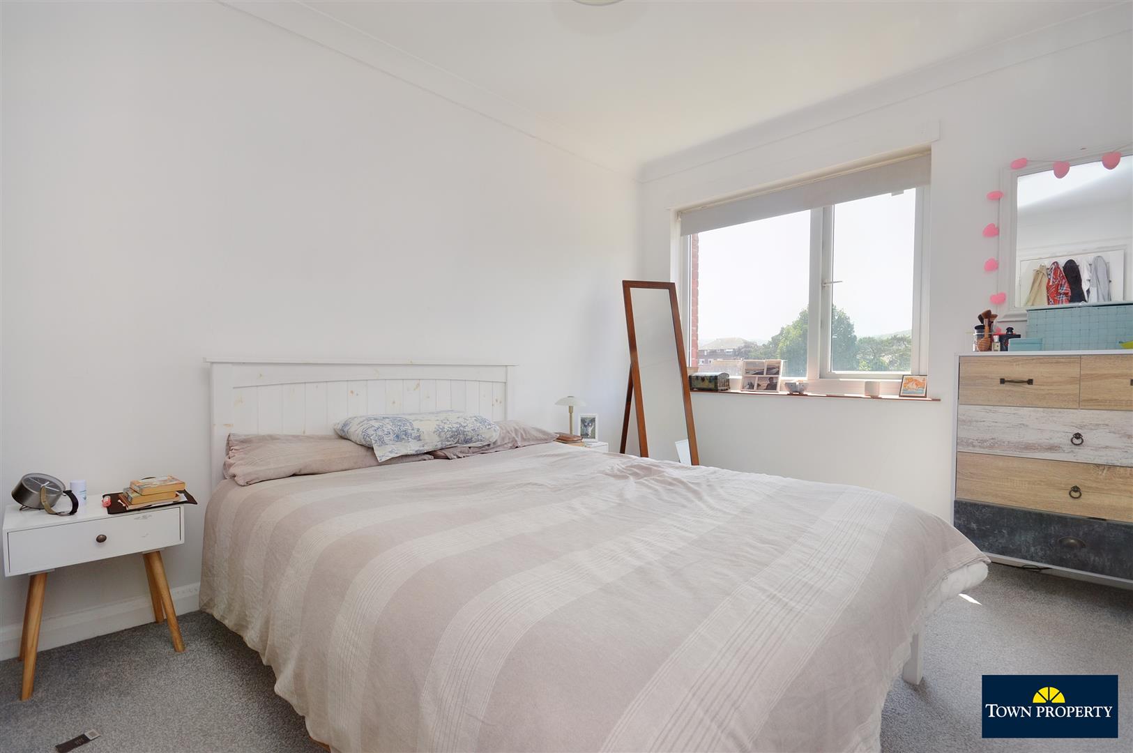 Property Details for Blackwater Road Eastbourne BN21 4JQ Town